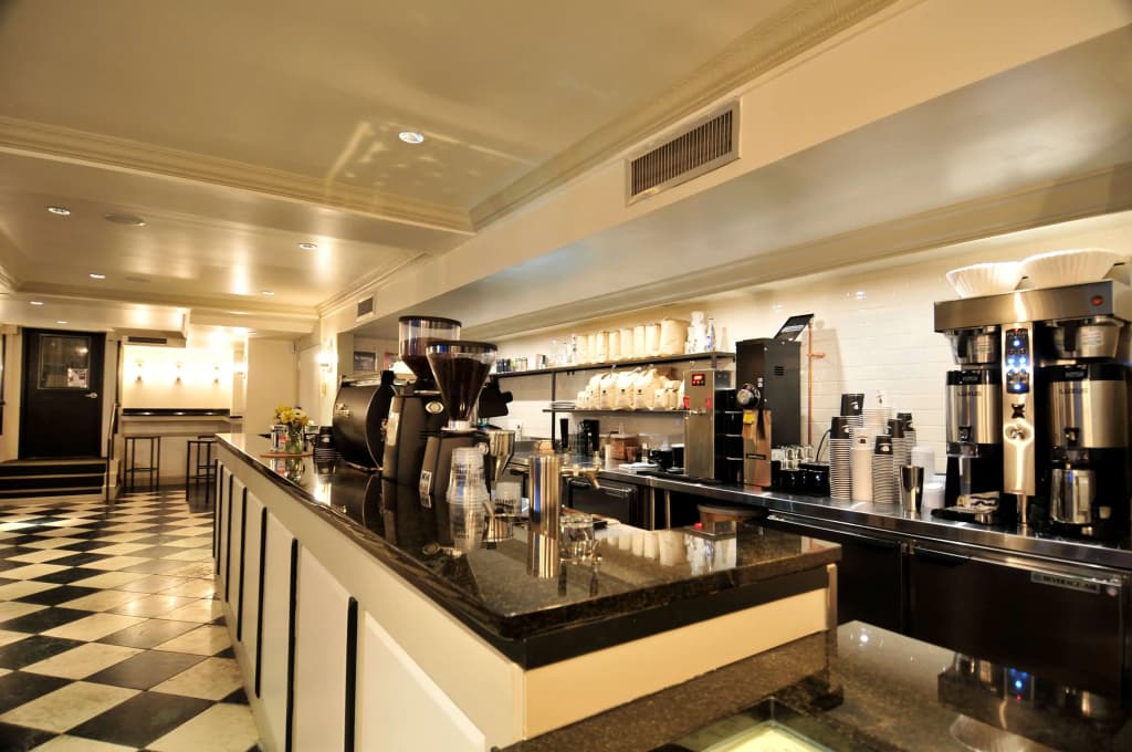 The Lombardy Hotel - photo 32