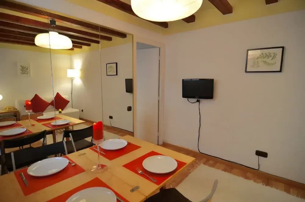 Barcelona Cosmopolitan 1A Apartment - photo 9