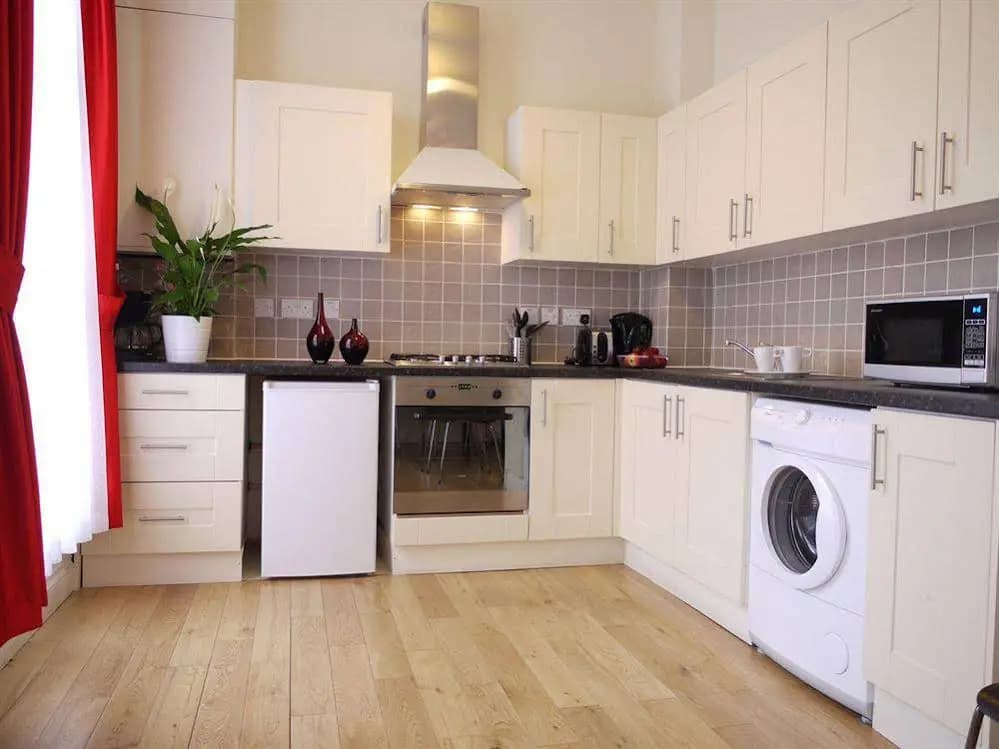 Tulip Apartments London - photo 2