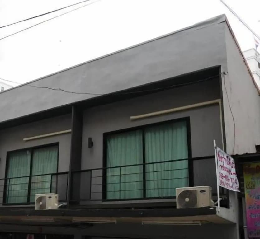 The 92 - photo 1
