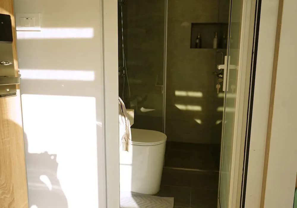 Lyn House - photo 9