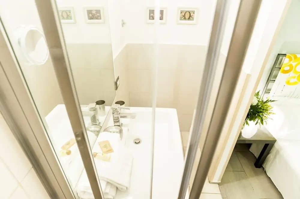 Rome As You Feel - Viminale Apartment - photo 9