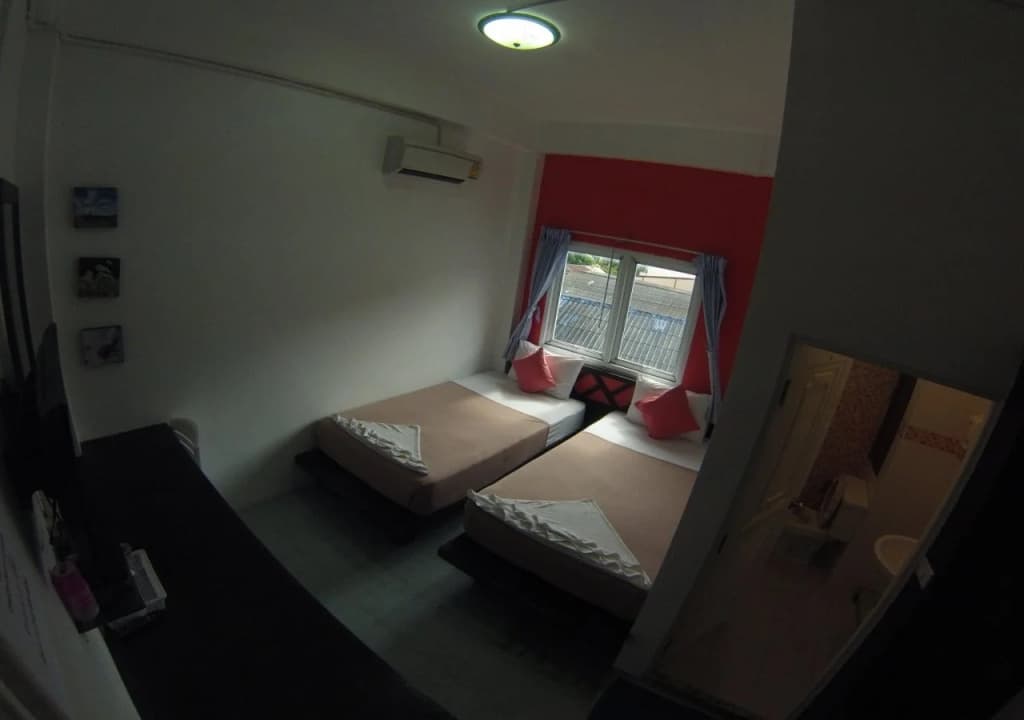 The Leaf Guesthouse(เดอะ ลีฟ เกสต์เฮาส์) - photo 9