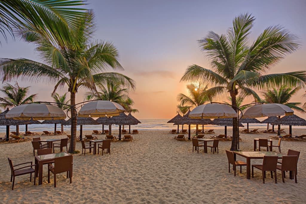 Holiday Beach Hotel Danang - photo 22