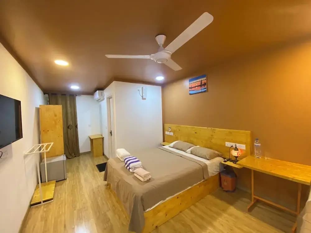 Ever Blue Guest House - photo 2