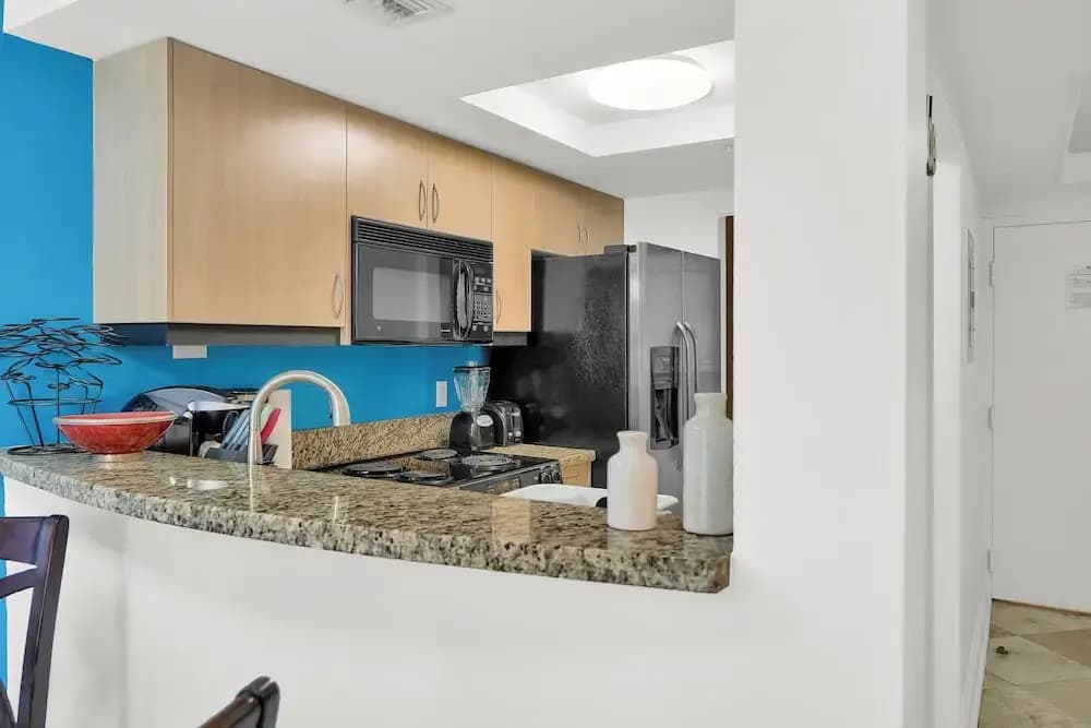 Relaxing Condo with Free Parking - photo 19