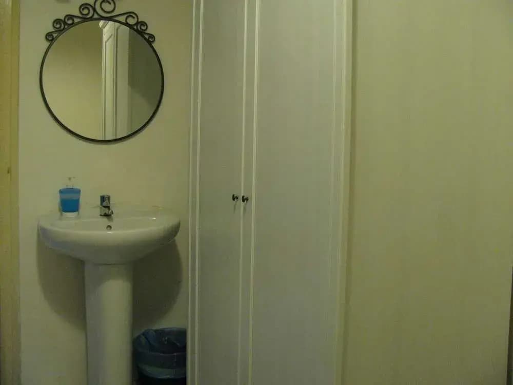 Hostal Elkano - photo 9
