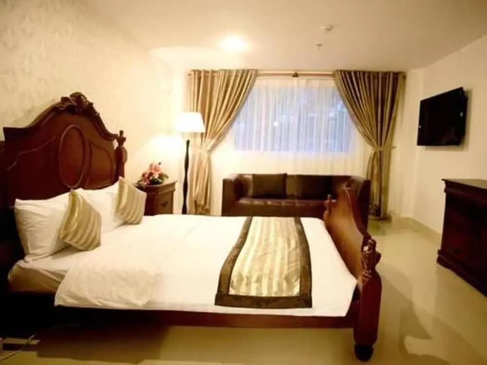 Sunny Hotel Ho Chi Minh - photo 7