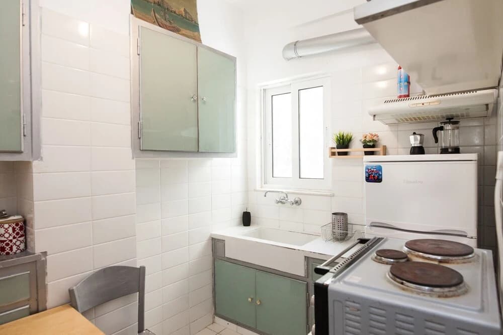 Chic 1 Bedroom Heaven in Athens - photo 16