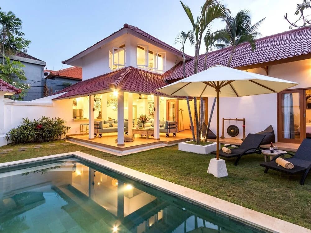 Villa Umara Seminyak Sun, Sand & Style: 5-min Walk to Beach! - photo 16