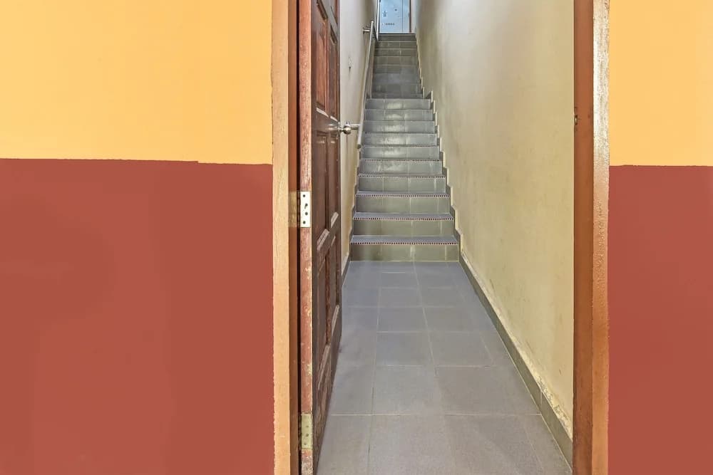 OYO 90441 Cz Traveler's Hotel - photo 12