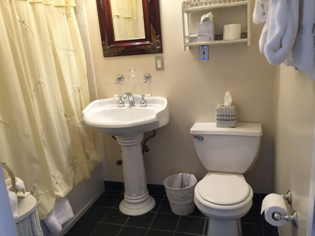 The Townhouse Inn of Chelsea - photo 8