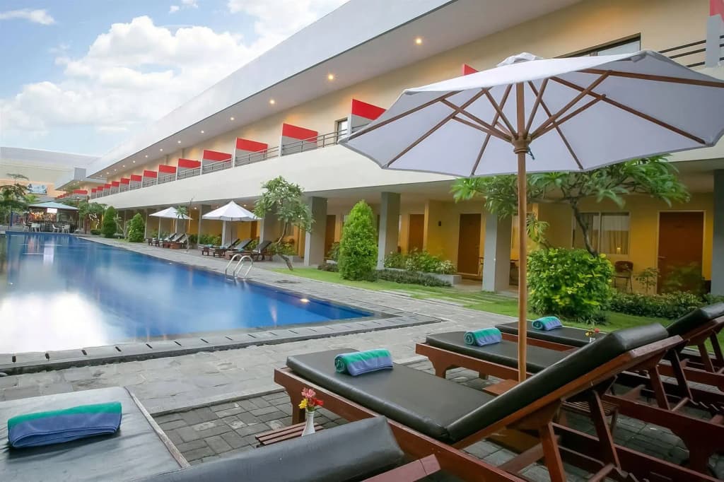 Kuta Station Hotel and Spa - photo 17