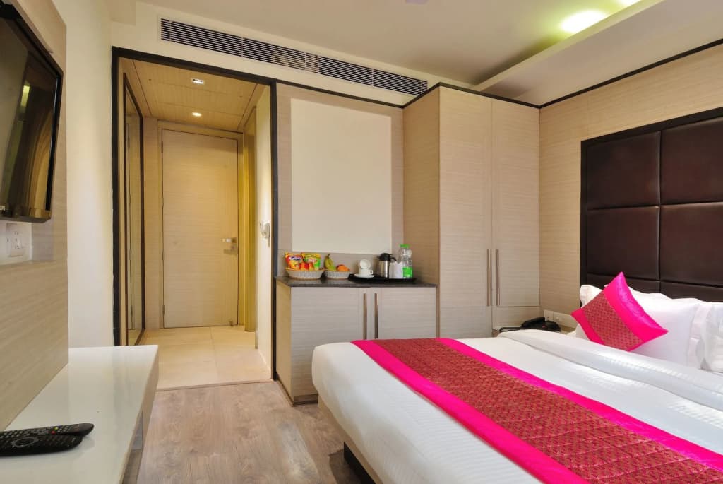 Hotel Royal Grand - photo 3