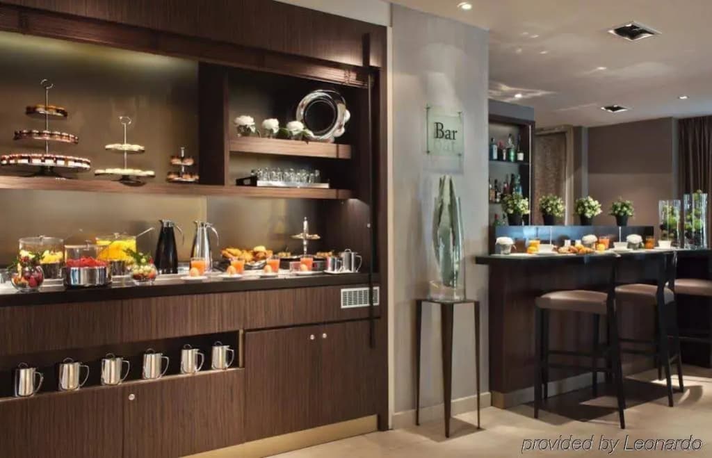 Holiday Inn Paris Palais de l'Elysée by IHG - photo 10