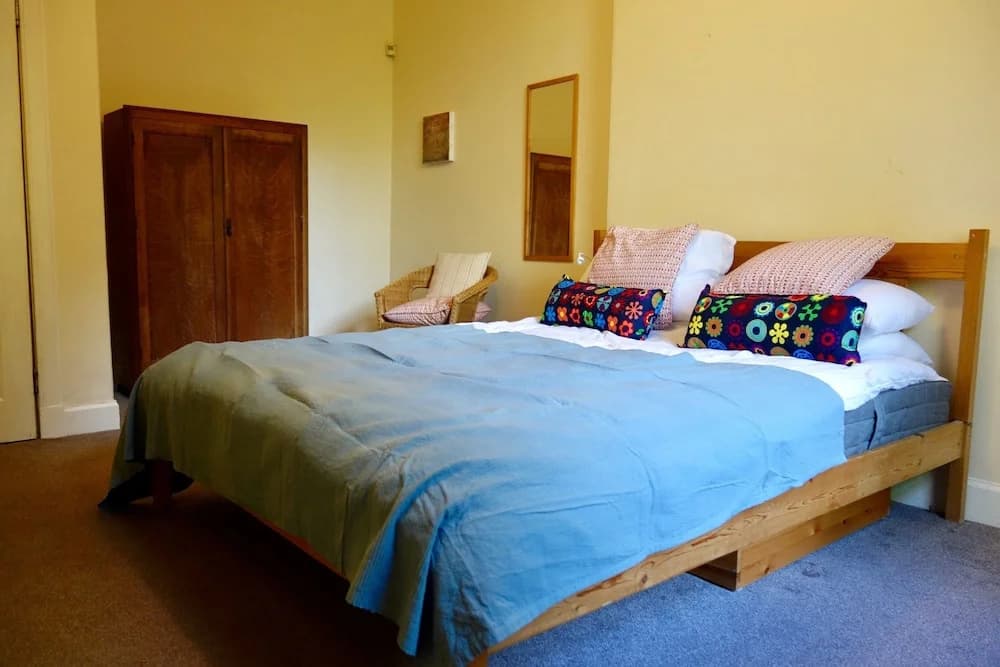 Spacious 2 Bedroom Home In Leith - photo 11