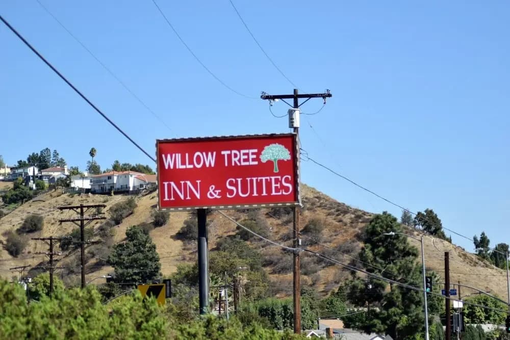 Willow Tree Inn  Suites - photo 6