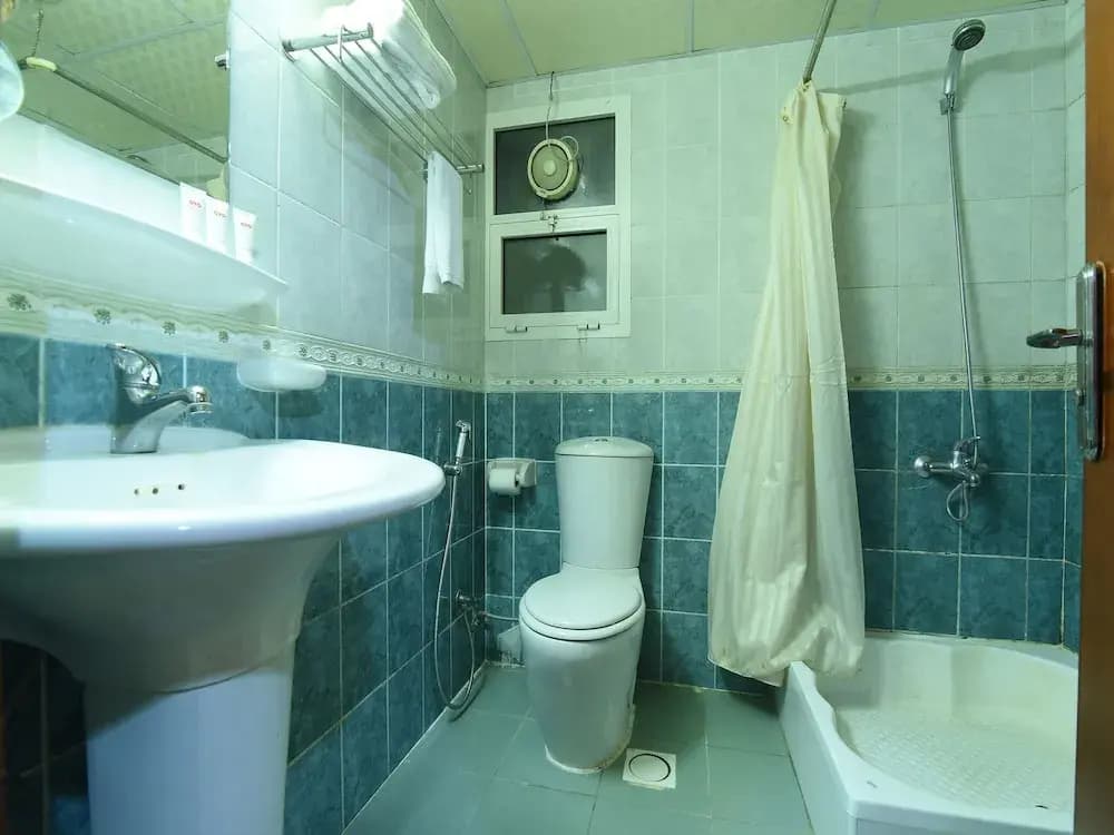 OYO 274 California Suites - photo 9