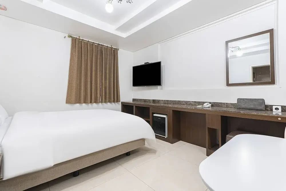 Ciel Hotel - photo 4