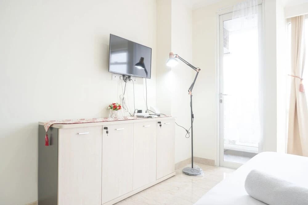 Wonderful And Cozy Designed Studio At Menteng Park Apartment - photo 17