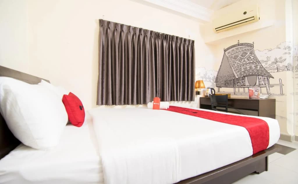 Honey House Hotel - photo 3