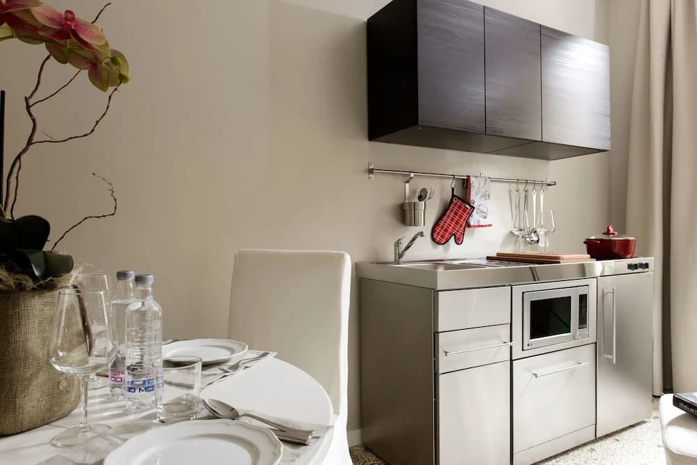 Joseph Apartments - photo 17