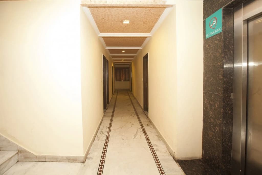 Anand Hotel With banquet hall Karol Bagh - photo 11
