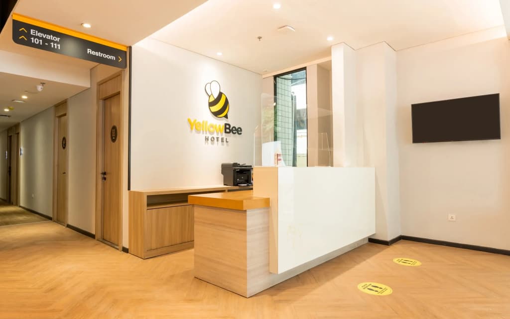 Yellow Bee Tanah Abang - photo 7