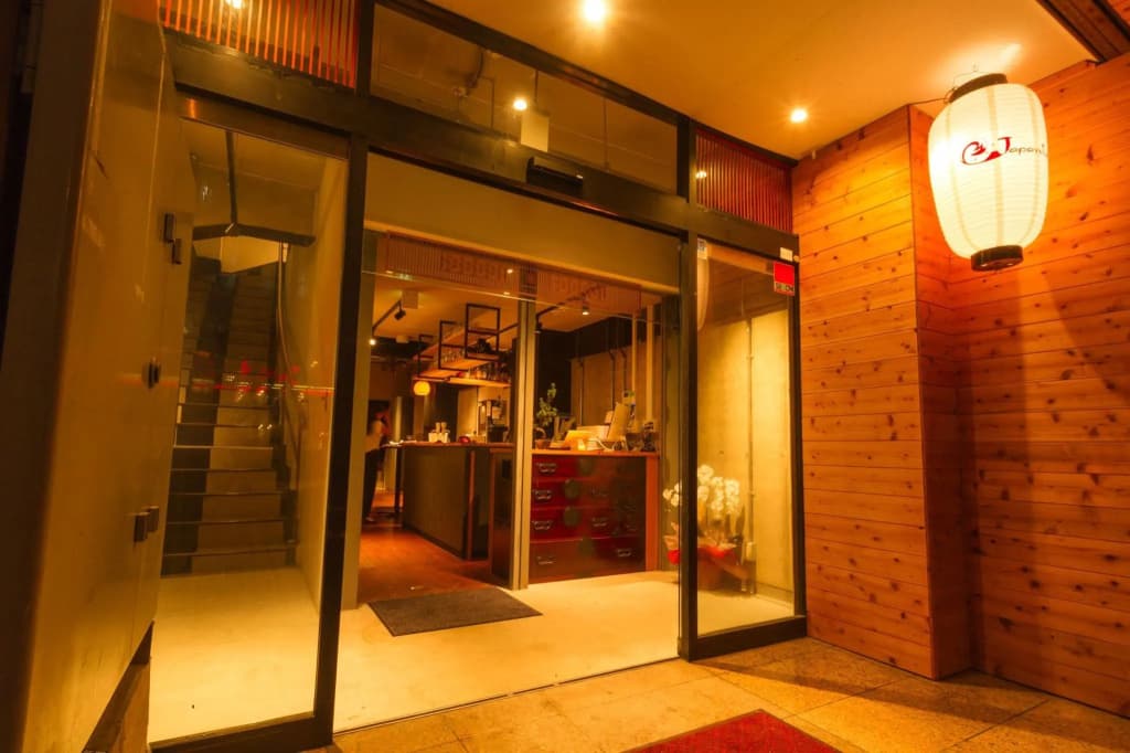 Steps Guesthouse - photo 20