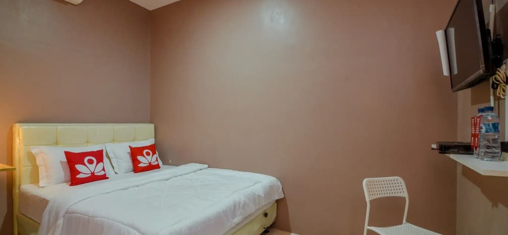 ZEN Rooms Basic Meruya Selatan - photo 6