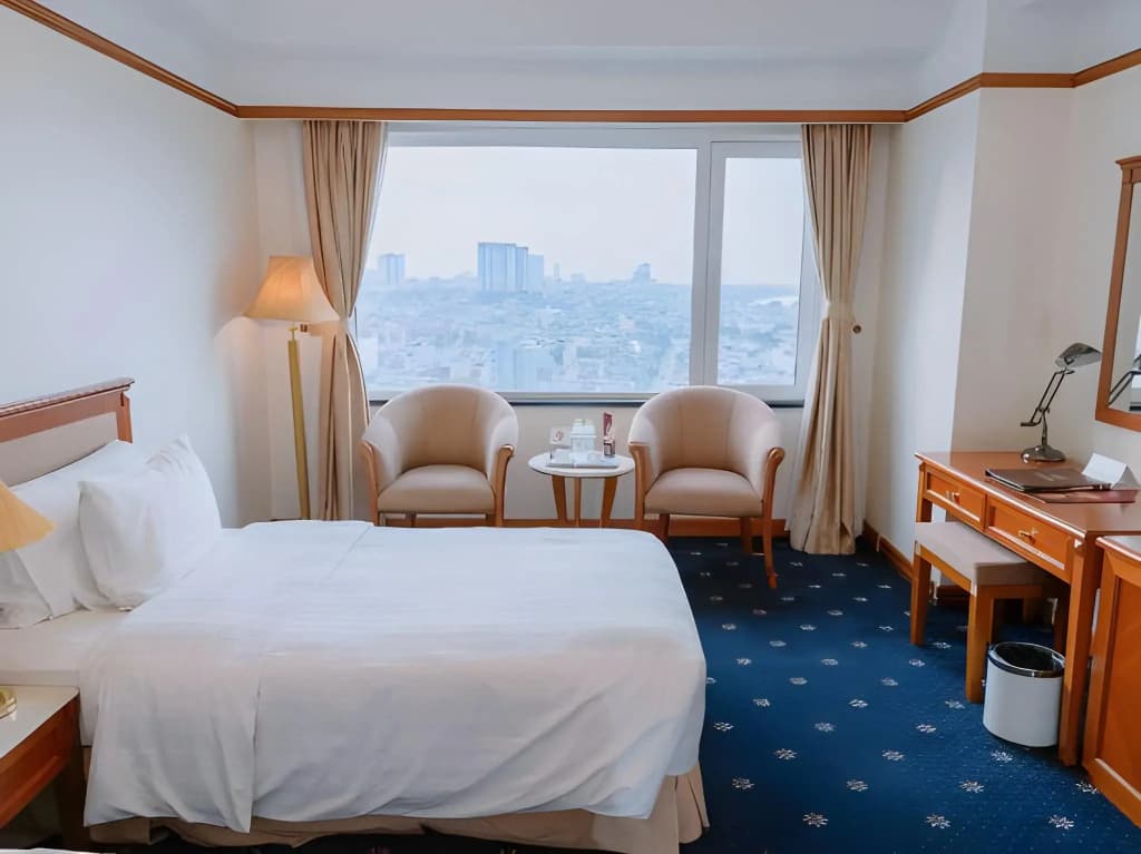 A25 Premium Hotel - photo 4