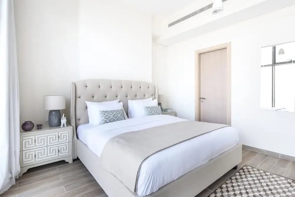 Superior + Luxurious 2BR - Sleeping 7! - photo 4