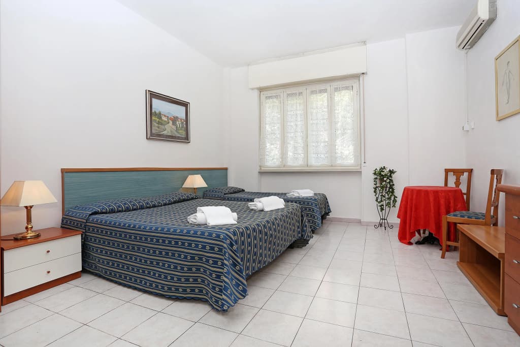 Athena Hotel - photo 3