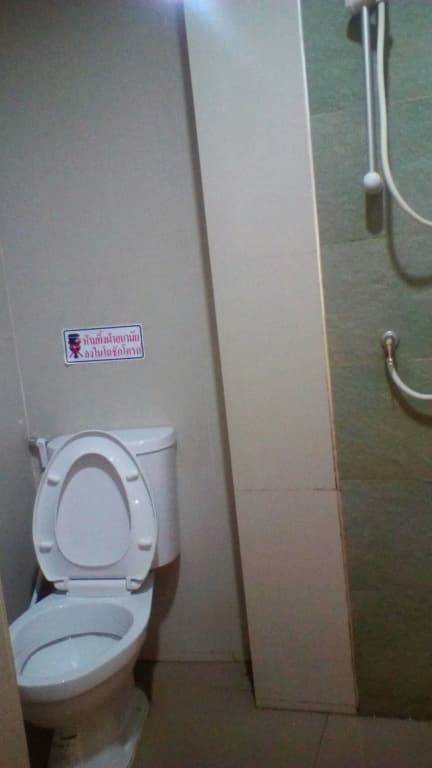 Nine Place Sukhumvit 40 - Hostel - photo 15