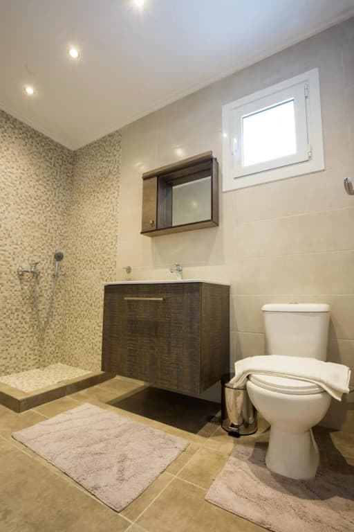 Lycabettus Quiet Renovated Apartment - photo 11