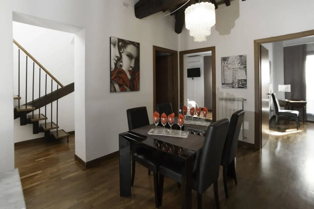 64 Suites Apart - photo 15