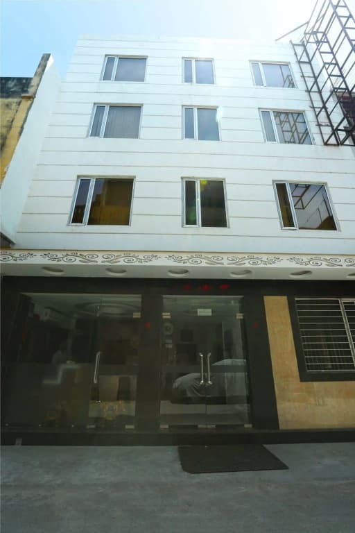 Optimum Baba Residency - photo 1