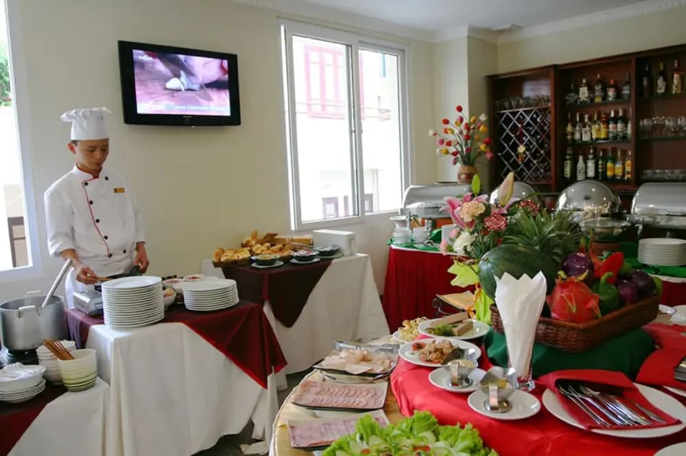 Sunny Hotel - photo 6