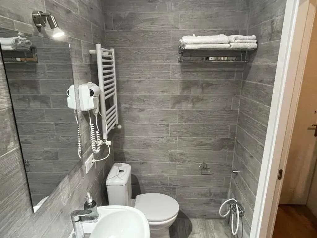 Hotel Old Avenue - photo 5
