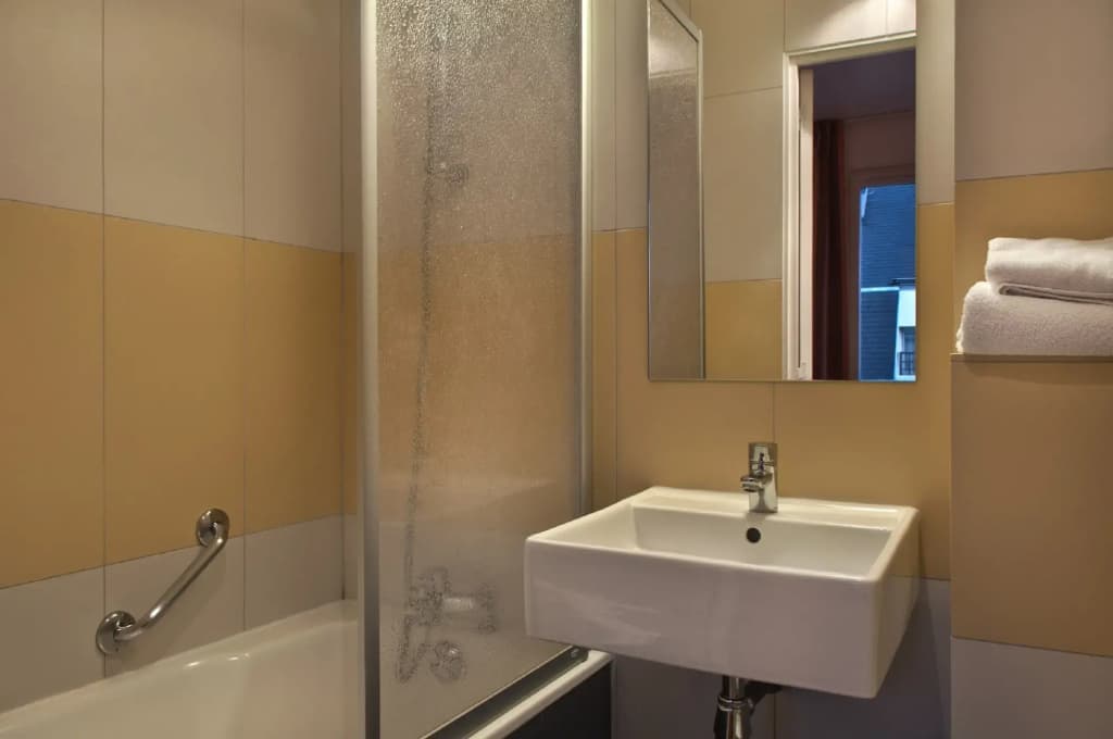 Louisa Hotel - photo 8
