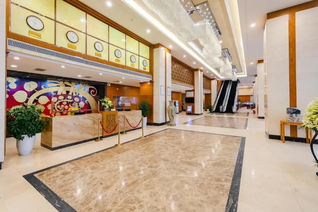 Muong Thanh Luxury Quang Ninh Hotel - photo 2