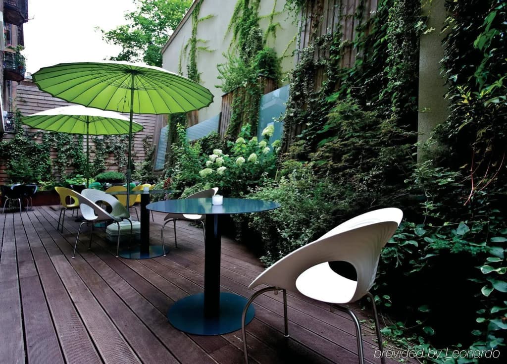 Leon Hotel & Lounge - photo 21