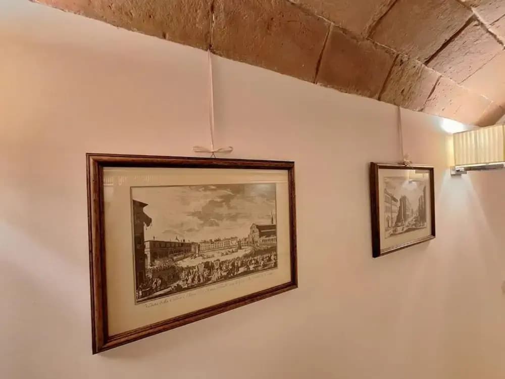 Cozy & Charming Florentine Hideaway - photo 8