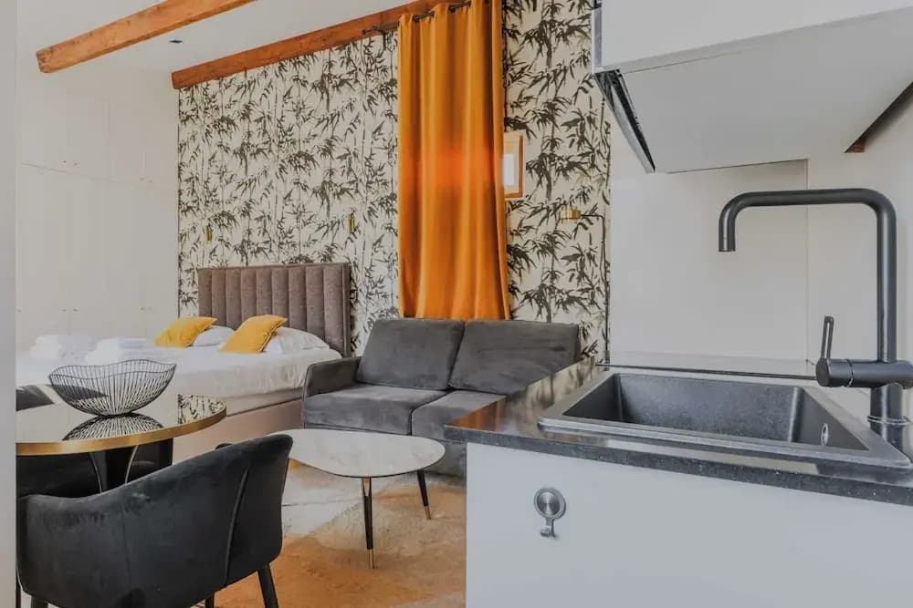 Charming Studio - 2P - Courcelles - photo 3
