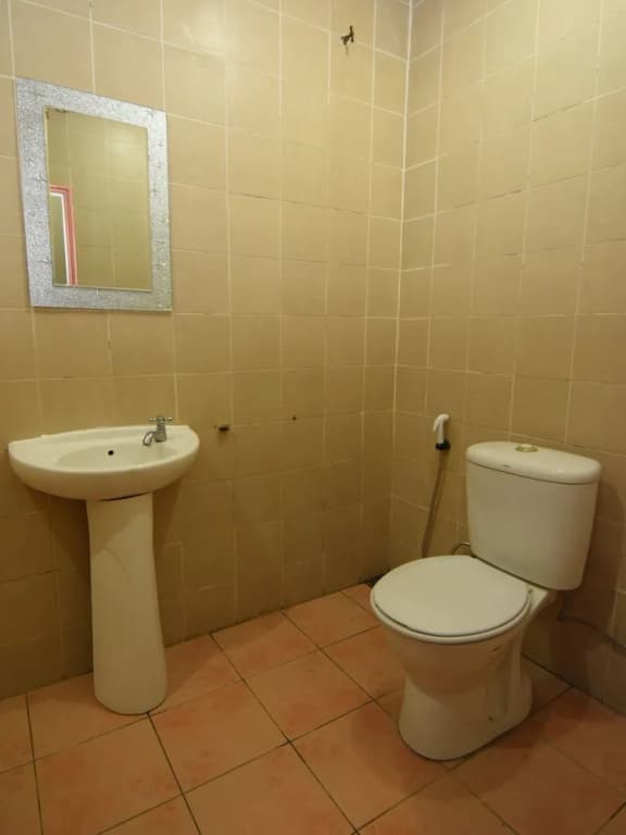 Highway Inn by OYO Rooms - photo 8