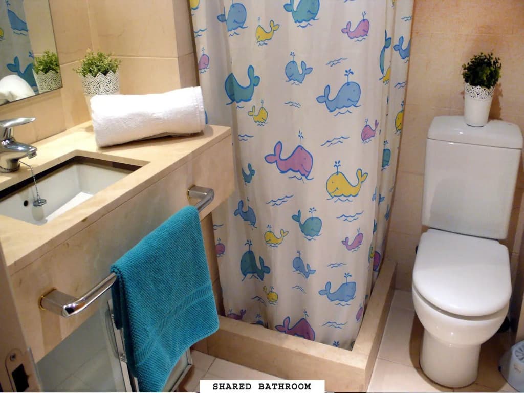 Martha's Guesthouse - photo 9