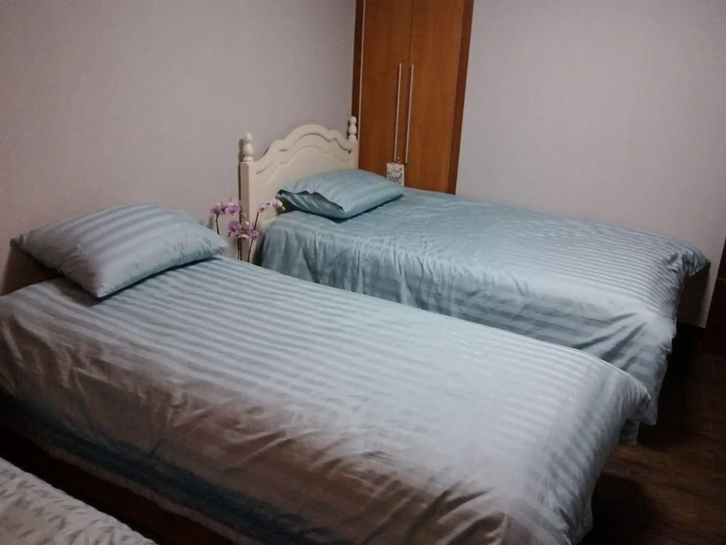 K Star Road Guesthouse - Hostel - photo 2