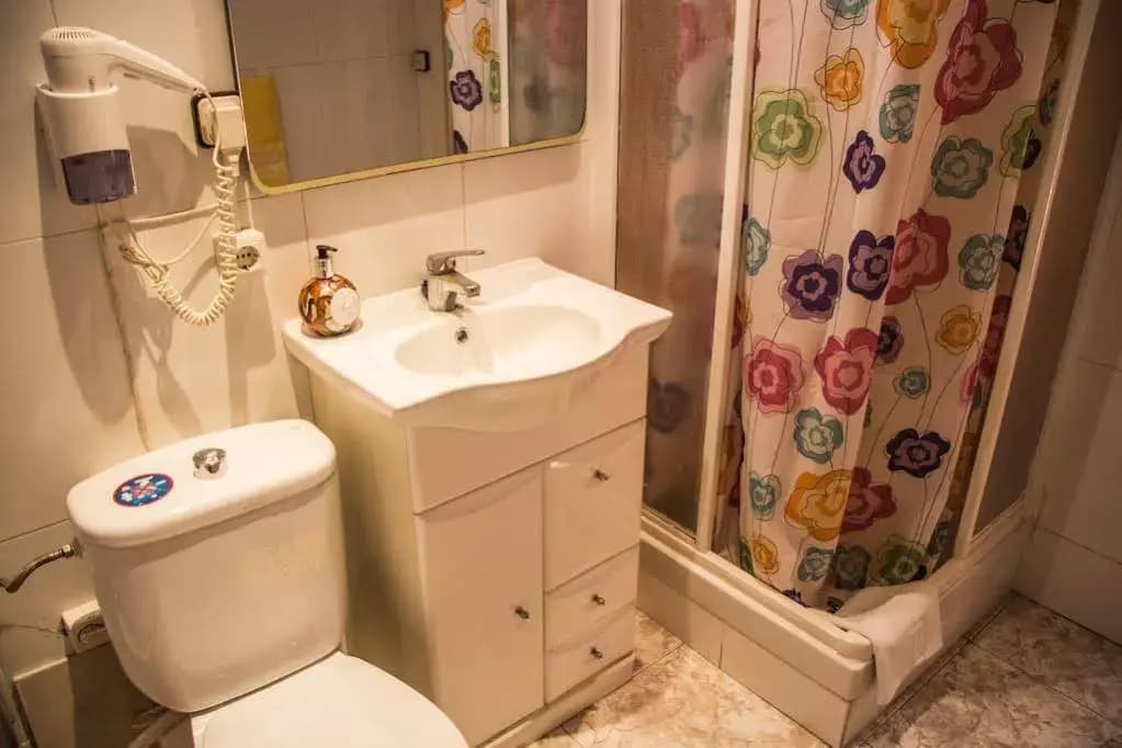 Hostal Aribau - photo 9