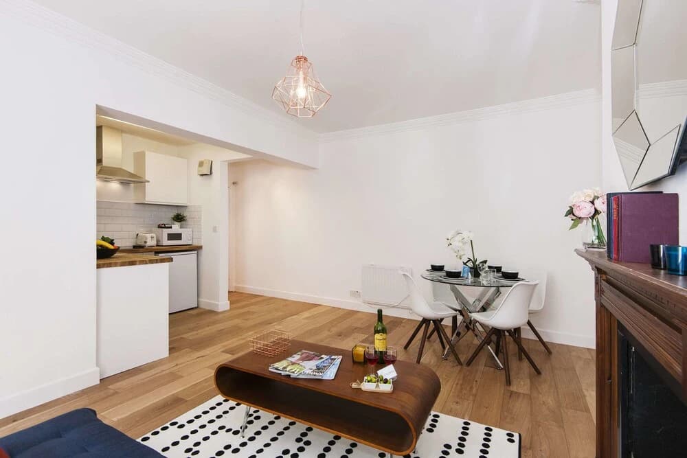 Earls Court Road Apartments - photo 18
