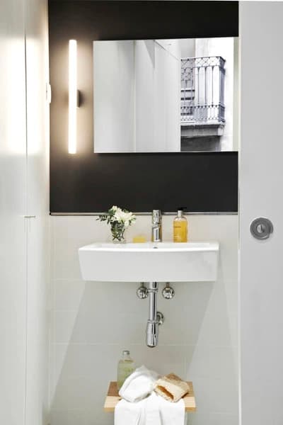 AinB Gothic Cathedral Apartments - photo 9
